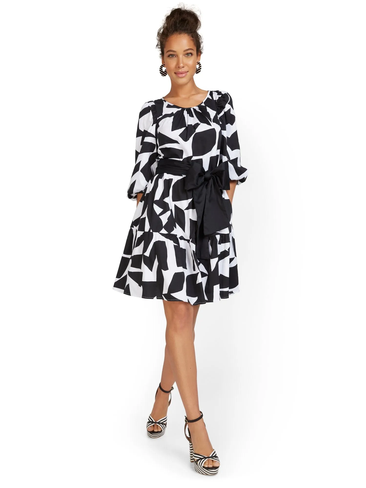 Abstract-Print Tiered Poplin Dress