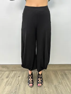 Black Vogue Balloon Crop Pant