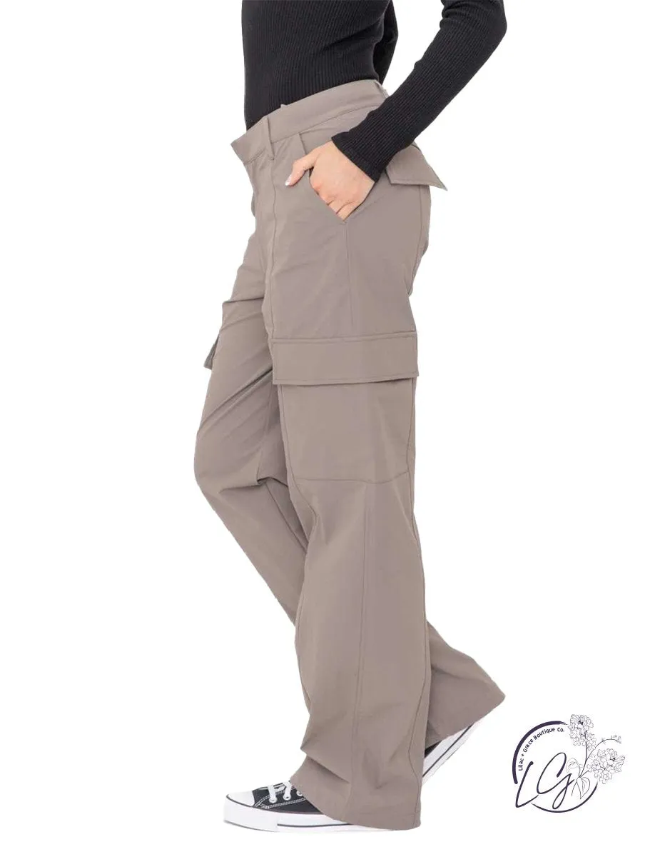 Venture Vogue Wide-Leg Cargo Pants