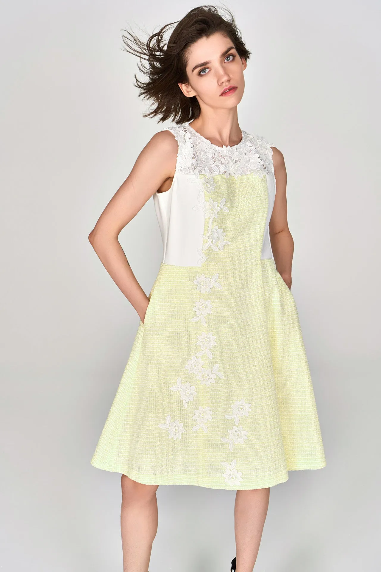 Yellow Lace Sleeveless Tweed Dress